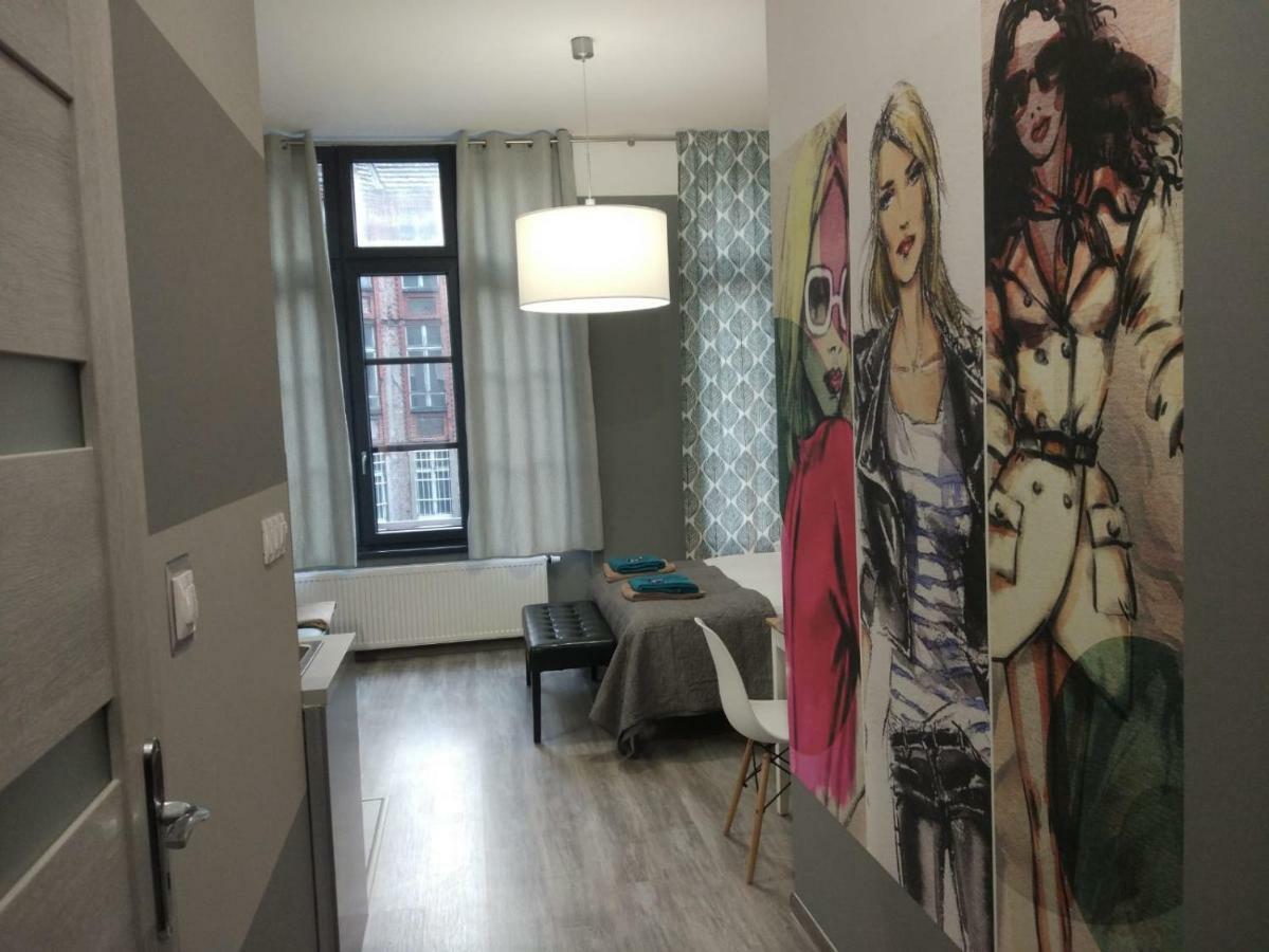 Apartament Easy Stay Center วรอตซวาฟ ภายนอก รูปภาพ